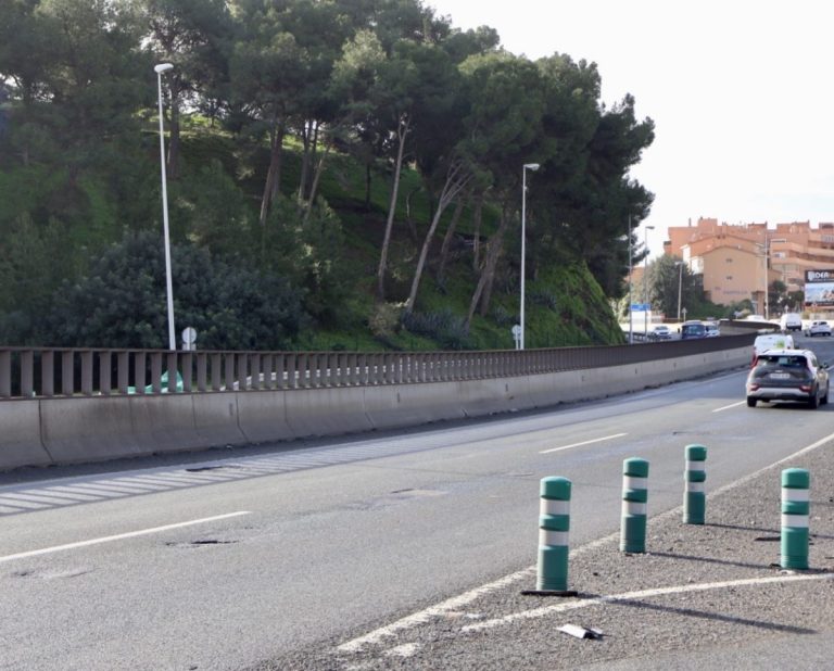 Graves socavones en la A-7 a su paso por Mijas: la alcaldesa pide una actuación urgente - Estado firme A7 2 Graves socavones en la A-7 a su paso por Mijas: la alcaldesa pide una actuación urgente - Estado firme A7 2