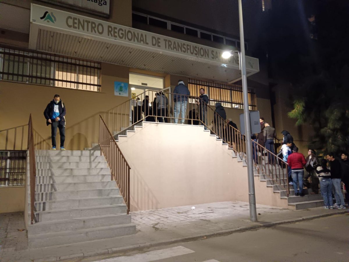 Málaga registra 570 donaciones de sangre en un solo día tras la tragedia de Adamuz - Donación de sangre