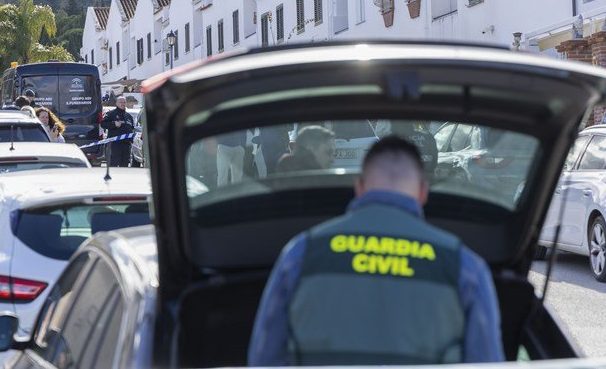 Prisión provisional sin fianza para el hombre acusado de matar a su expareja en Alhaurín el Grande - G k3DO W8AAFk 2 e1769529361270 detenido