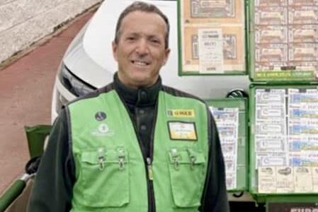 El Extra de Navidad de la ONCE deja 400.000 euros en Cártama - Juan Carlos Collado once cartama e1767356574556 Juan Carlos Collado once cartama