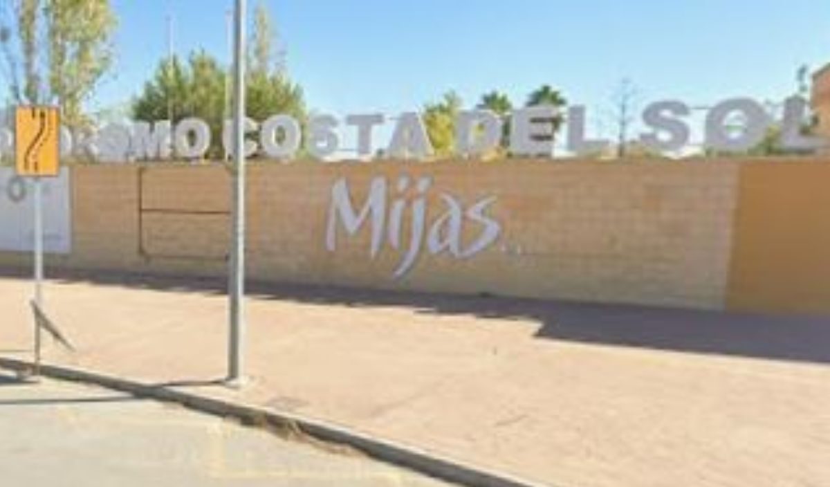 Mijas abre el hipódromo para acoger perros, caballos y otros animales durante la alerta - hipodromo mijas costa sol e1767539079841 hipódromo mijas costa sol