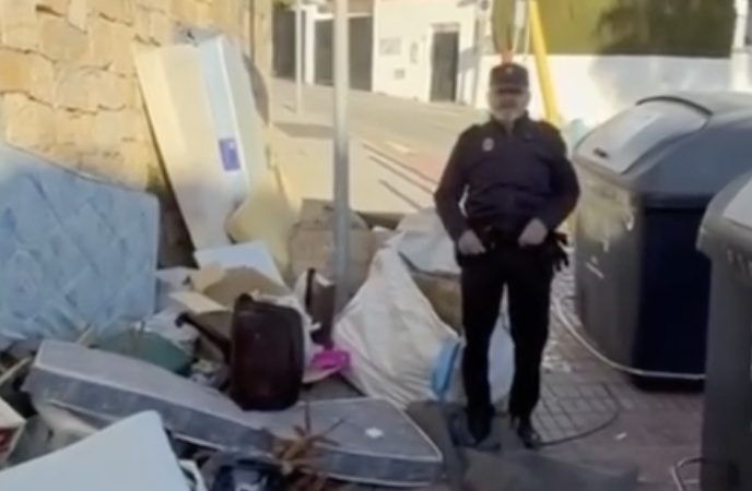 Tirar enseres en la vía pública en Benalmádena puede suponer multas de hasta 3.000 euros - Captura de pantalla 2026 02 24 a las 13.37.47 tirar enseres