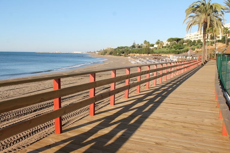 Mijas revalida la Bandera Sendero Azul por su Senda Litoral - Senda Litoral bandera sendero azul Senda Litoral