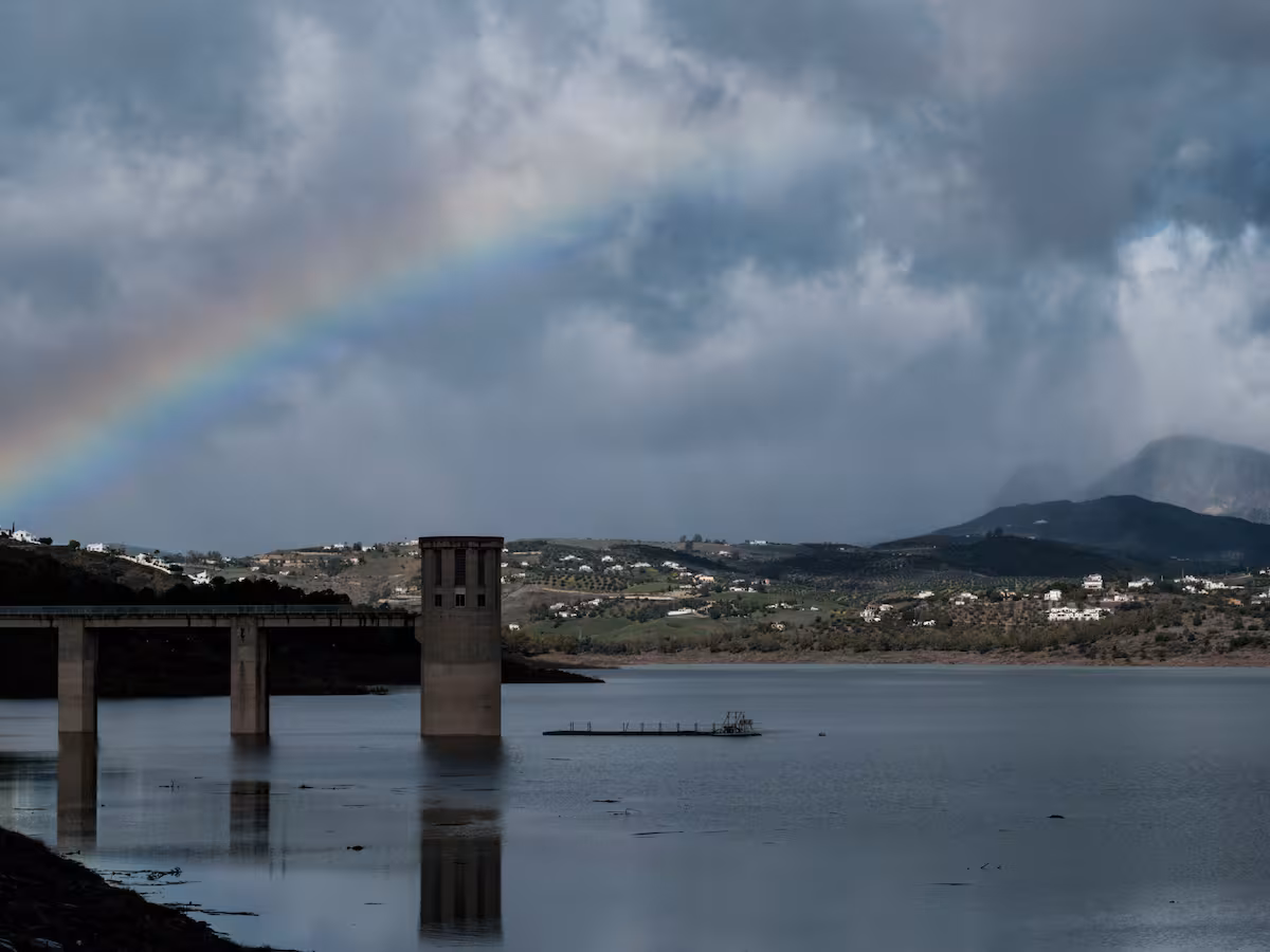 Los embalses de Málaga rozan el 95% de su capacidad mientras Andalucía supera el 83% de reservas - VPBADRPKMFPLHPILDCTANSDRXM.jpg pantano La Viñuela
