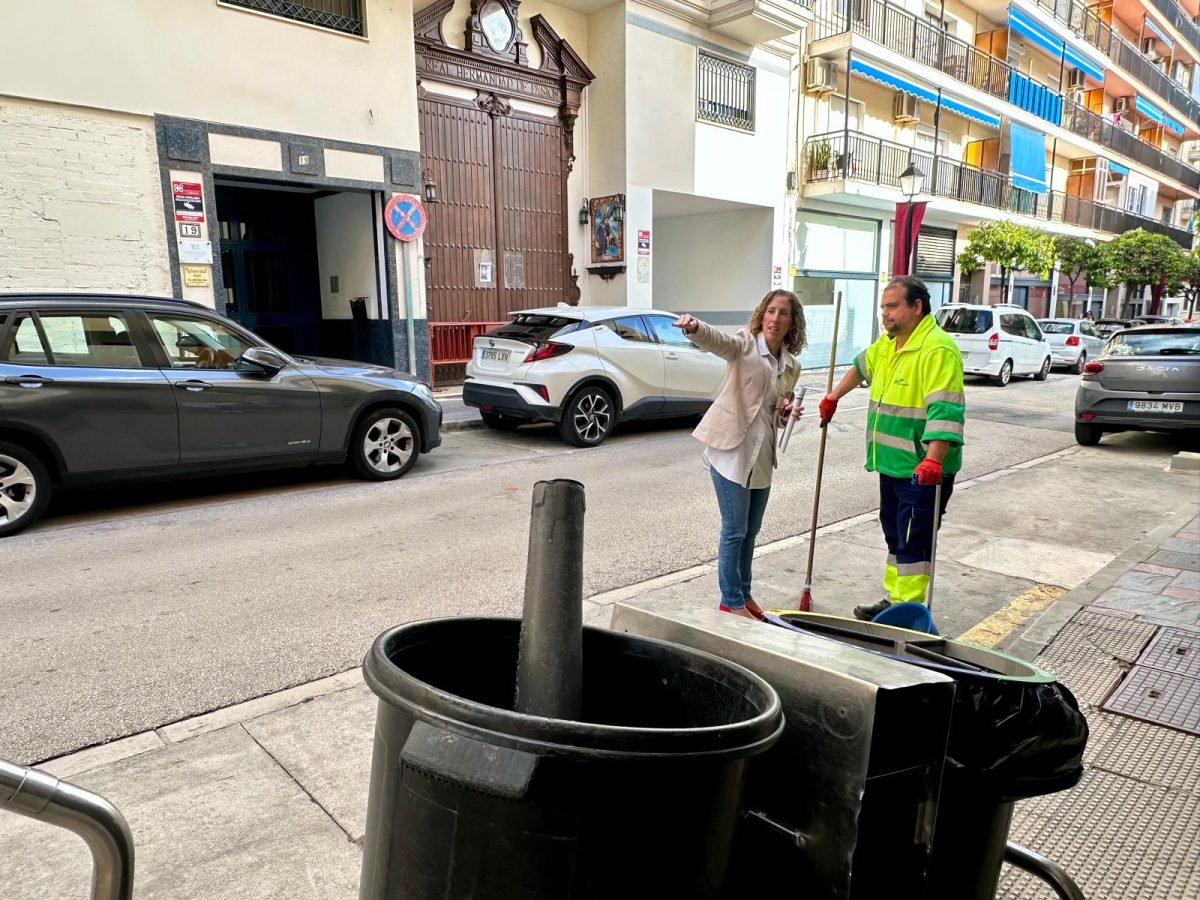 Operativo especial de limpieza acompaña a las procesiones en Fuengirola - Fuengirola refuerzo limpieza Ayuntamiento de Fuengirola pide colaboración ciudadana para mantener la ciudad limpia en Semana Santa