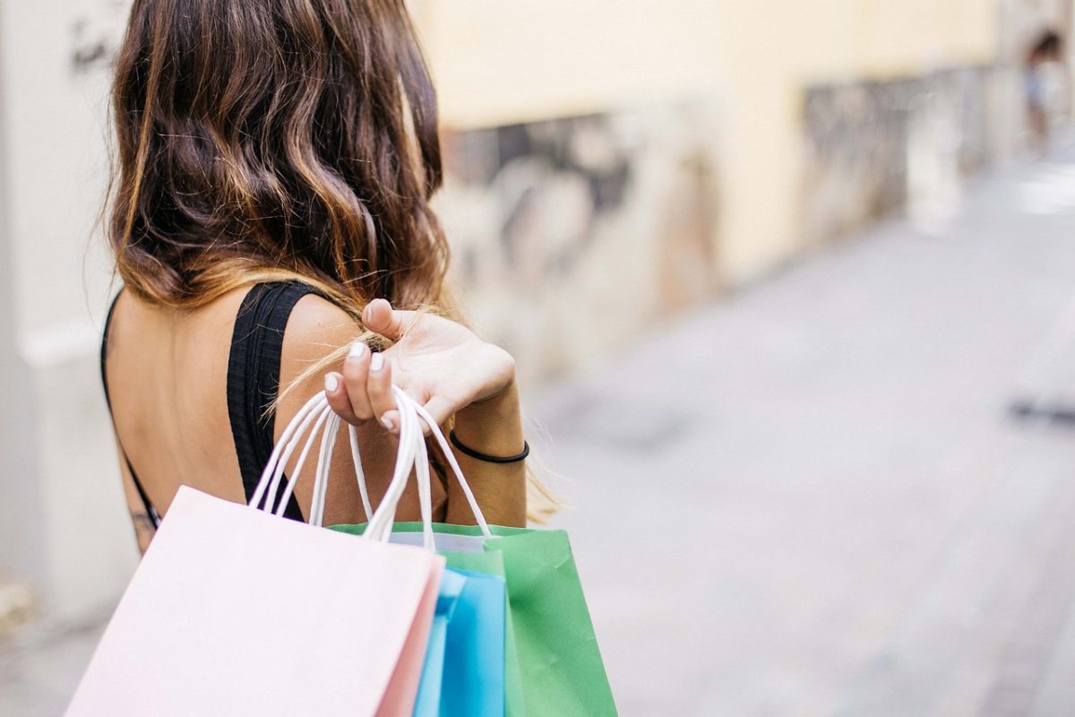 Fuengirola celebra su primera Feria de Outlet: fecha y cómo participar - compras compras