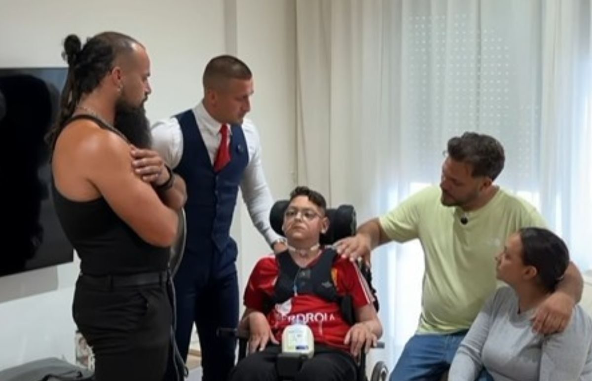 Cristian Ventura y Azogue Elea con Nicolás y su familia