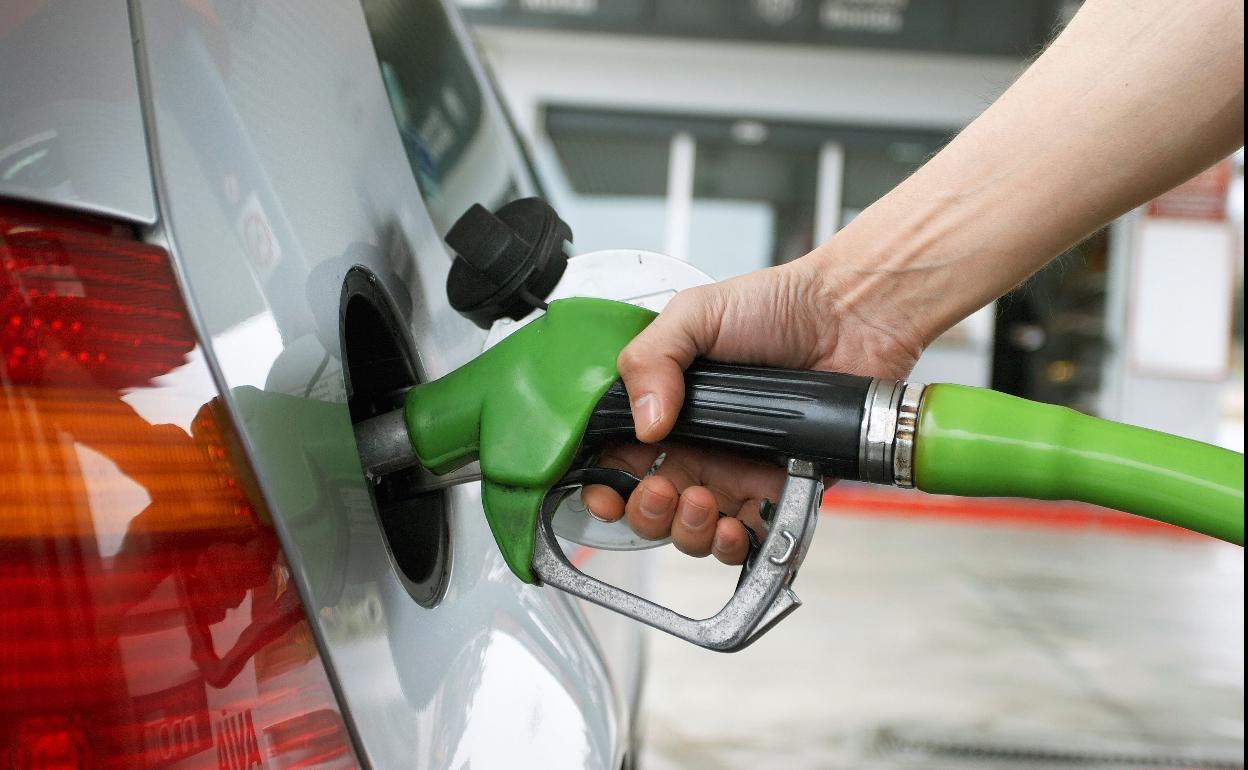 La gasolina y el diésel se disparan: ¿dónde es más barato repostar en la Costa del Sol?