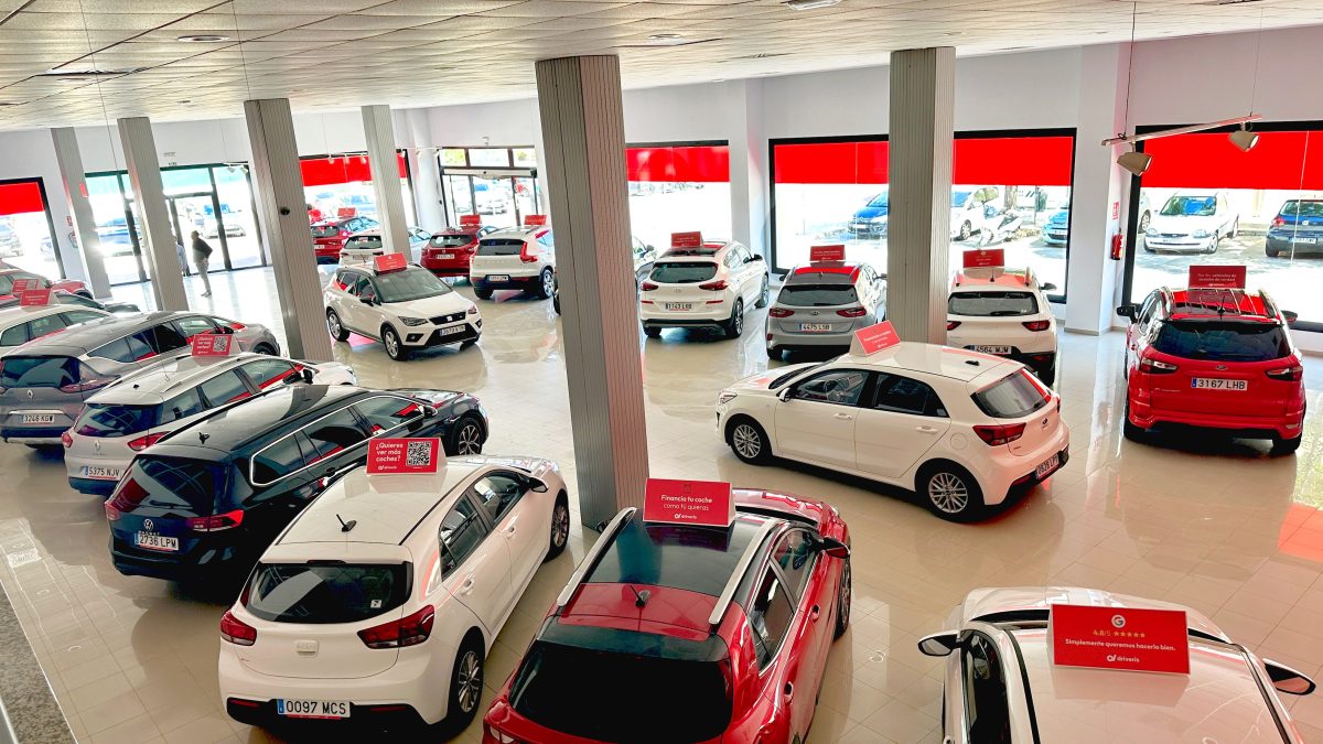 Driveris llega a Málaga con una nueva tienda de vehículos de ocasión multimarca - Expo Driveris Malaga Expo Driveris Málaga