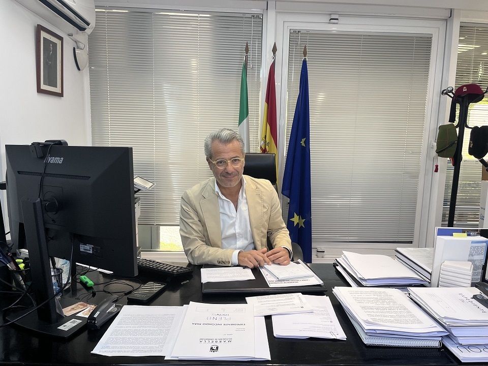 Marbella atiende 10.000 consultas urbanísticas y agiliza las licencias para vecinos y promotores - Marbella Jose Eduardo Diaz Urbanismo aporta datos positivos