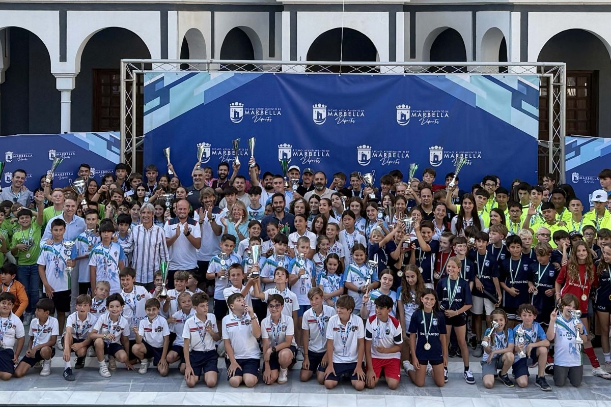 El deporte une a 2.500 escolares en Marbella en una temporada marcada por el esfuerzo y los valores - Marbella escolares Marbella premia a miles de escolares tras una temporada récord de deporte base