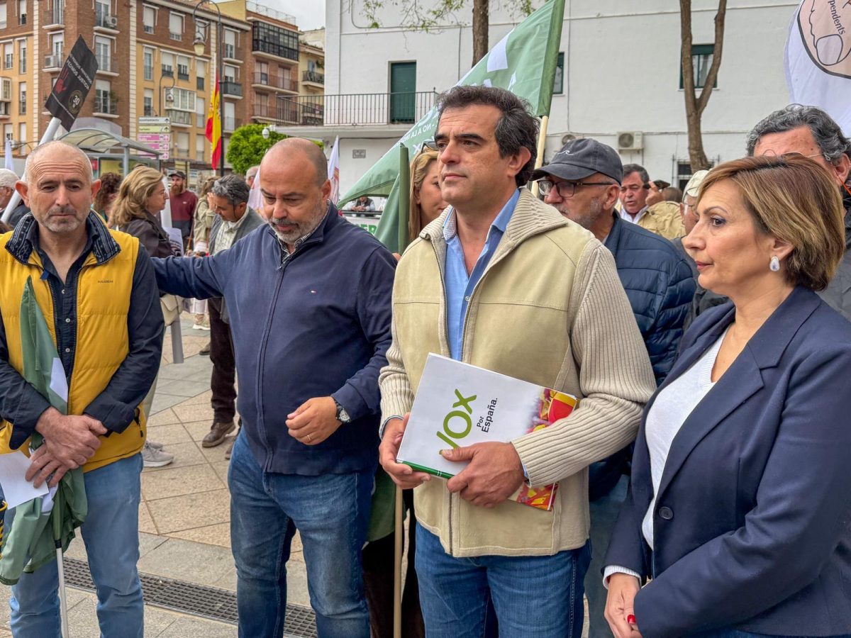 VOX respalda en Antequera al sector primario y exige "más agua y menos trabas" para agricultores y ganaderos - Vox Malaga Vox ha llevado a cabo un acto en Antequera