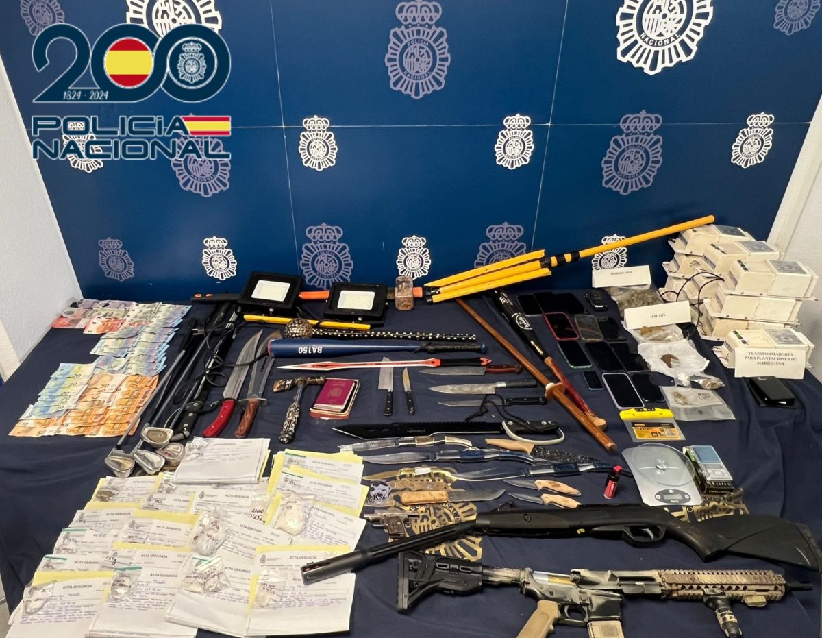 Balcones como puestos de vigilancia y túneles como vía de escape: Once detenidos en Las Albarizas en una operación antidroga - albarizas redada albarizas redada