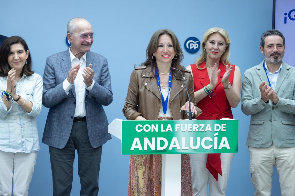 El PP presume en Málaga de su mayor apoyo histórico en unas andaluzas tras superar los 329.000 votos - ppmalaga Patricia Navarro y el equipo del PP de Málaga celebra el resultado