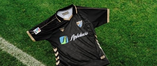 Detenida una joven por robar seis camisetas vintage del Málaga C.F en calle Larios - robo camiseta malaga vintage robo camiseta malaga vintage
