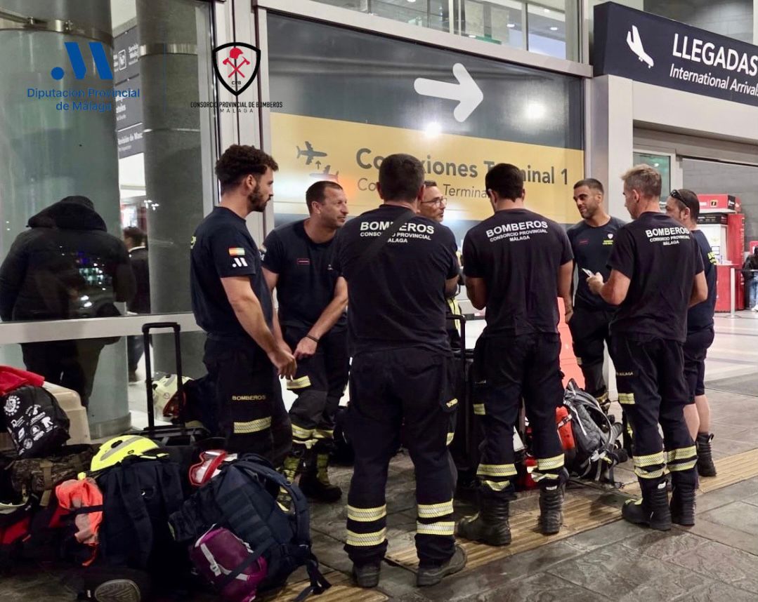 De Málaga a Venezuela: el equipo de bomberos inicia su misión entre reconocimiento y emoción - Bomberos Malaga Bomberos de Málaga