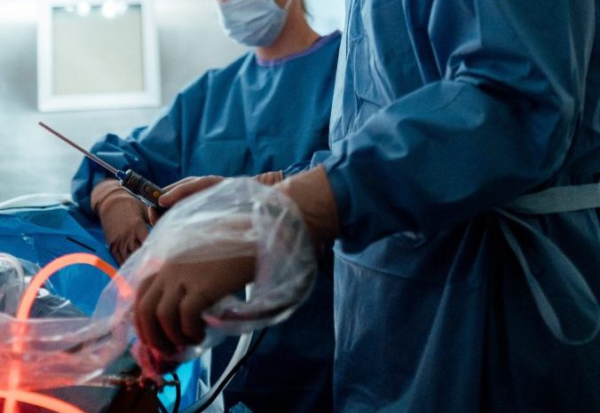El Hospital Vithas Xanit Estepona realiza una innovadora cirugía para reparar roturas complejas de hombro - Dr. Felix Martinez Hospital Vithas Xanit Estepona e1780919841116 Dr. Félix Martínez Hospital Vithas Xanit Estepona
