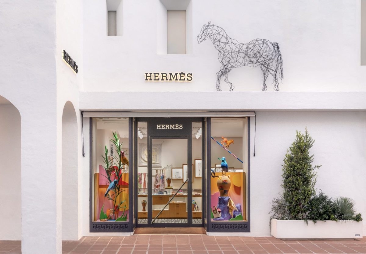 La exclusividad de Hermès deslumbra en Marbella entre romero, búcaros y caballos al sol - Hermes Marbella Hermès Marbella