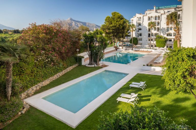 El planazo de verano en Occidental Puerto Banús: piscina, cócteles y relax sin reservar habitación - day pass occidental puerto banus verano El planazo de verano en Occidental Puerto Banús: piscina, cócteles y relax sin reservar habitación - day pass occidental puerto banus verano
