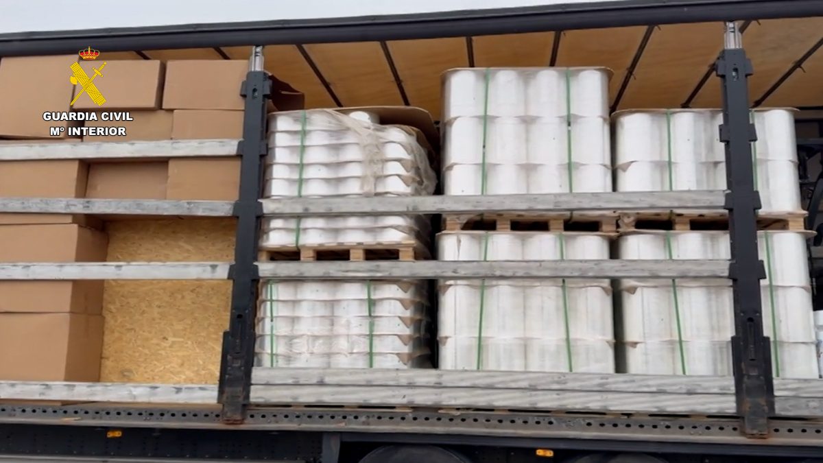 Intervienen 11 millones de cigarrillos de contrabando en Málaga, Córdoba y Granada - tabaco contrabando malaga tabaco contrabando malaga