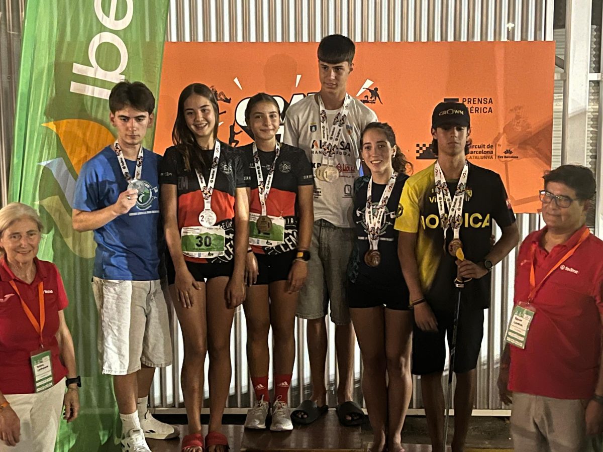 El Club Escalada Marbella conquista seis podios en la Copa de España de Marcha Nórdica - Podio Junior El Club Escalada Marbella conquista seis podios en la Copa de España de Marcha Nórdica