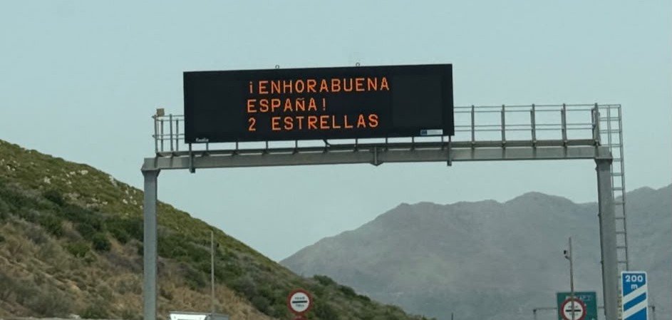 "¡Enhorabuena España! 2 estrellas": la AP-7 felicita a España por el Mundial con un mensaje en sus paneles - a7 espana mundial costa del sol a7 españa mundial costa del sol