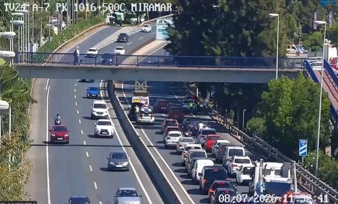 Cinco vehículos implicados en una colisión por alcance en la A-7 a la altura de Mijas - accidente fuengirola Cinco vehículos implicados en una colisión por alcance en la A-7 a la altura de Mijas - accidente fuengirola
