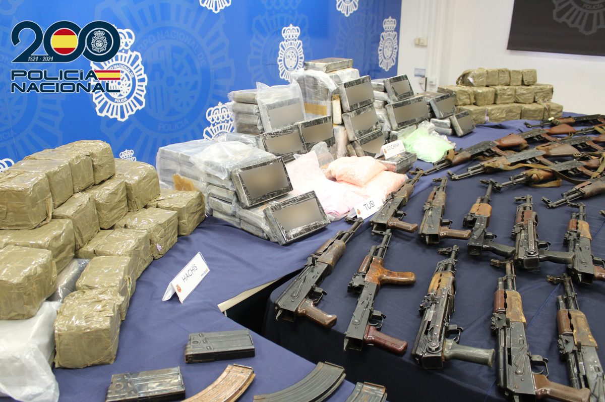 Golpe al crimen organizado: una investigación secreta permite intervenir un arsenal de guerra en Málaga - armas guerra malaga armas guerra malaga