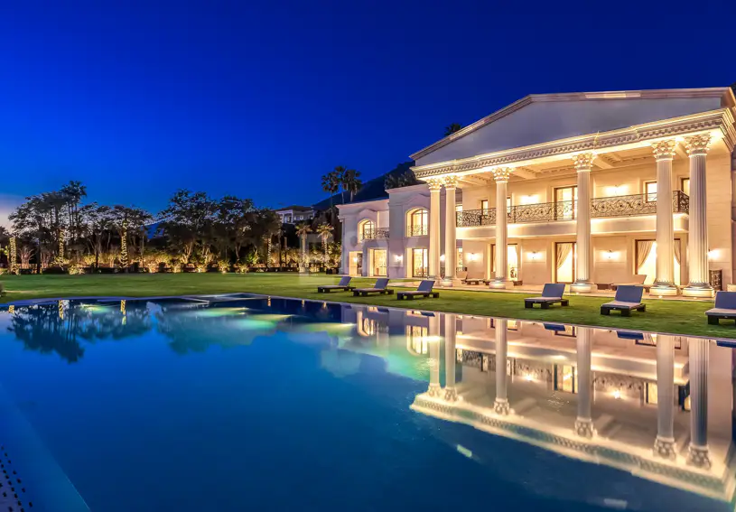 La casa más cara de España está en Marbella: 70 millones de euros por una villa con 13 habitaciones, bolera y cine - Villa Bellagio La casa más cara de España está en Marbella: 70 millones de euros por una villa con 13 habitaciones, bolera y cine