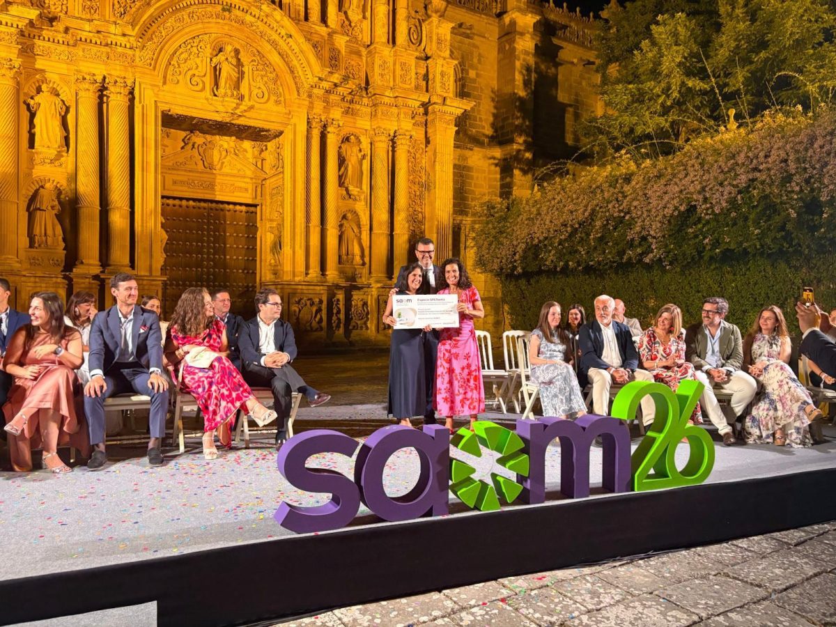 El Hospital Costa del Sol recibe una beca para convertir la sala de espera de Oncología en un espacio más humano - WhatsApp Image 2026 08 03 at 12.08.05 beca SAOM