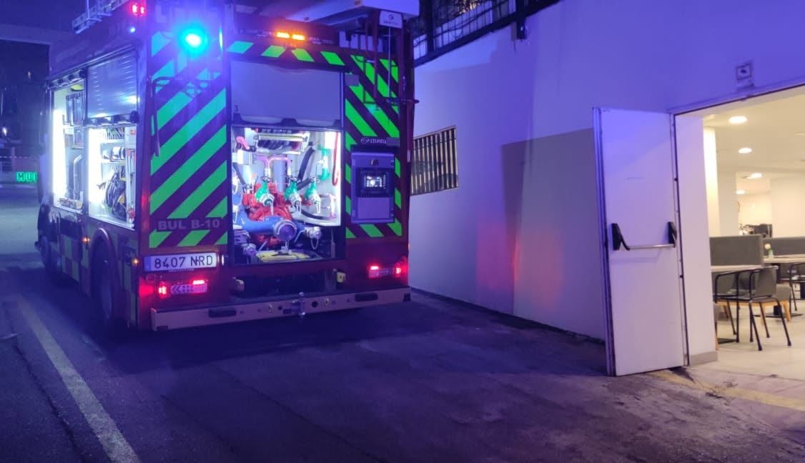Unas 300 personas desalojadas tras un incendio en un hotel de Benalmádena