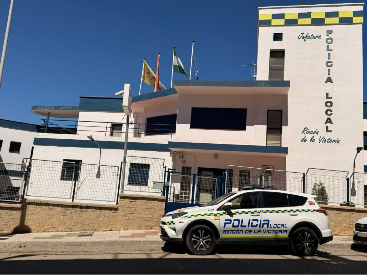 Roban cuatro pistolas de la Jefatura de la Policía Local de Rincón de la Victoria - policia local rincon de la victoria