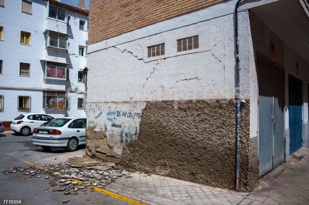 Tres heridos, entre ellos una menor, tras un nuevo terremoto que vuelve a sacudir Granada - terremoto granada 1 Tres heridos, entre ellos una menor, tras un nuevo terremoto que vuelve a sacudir Granada
